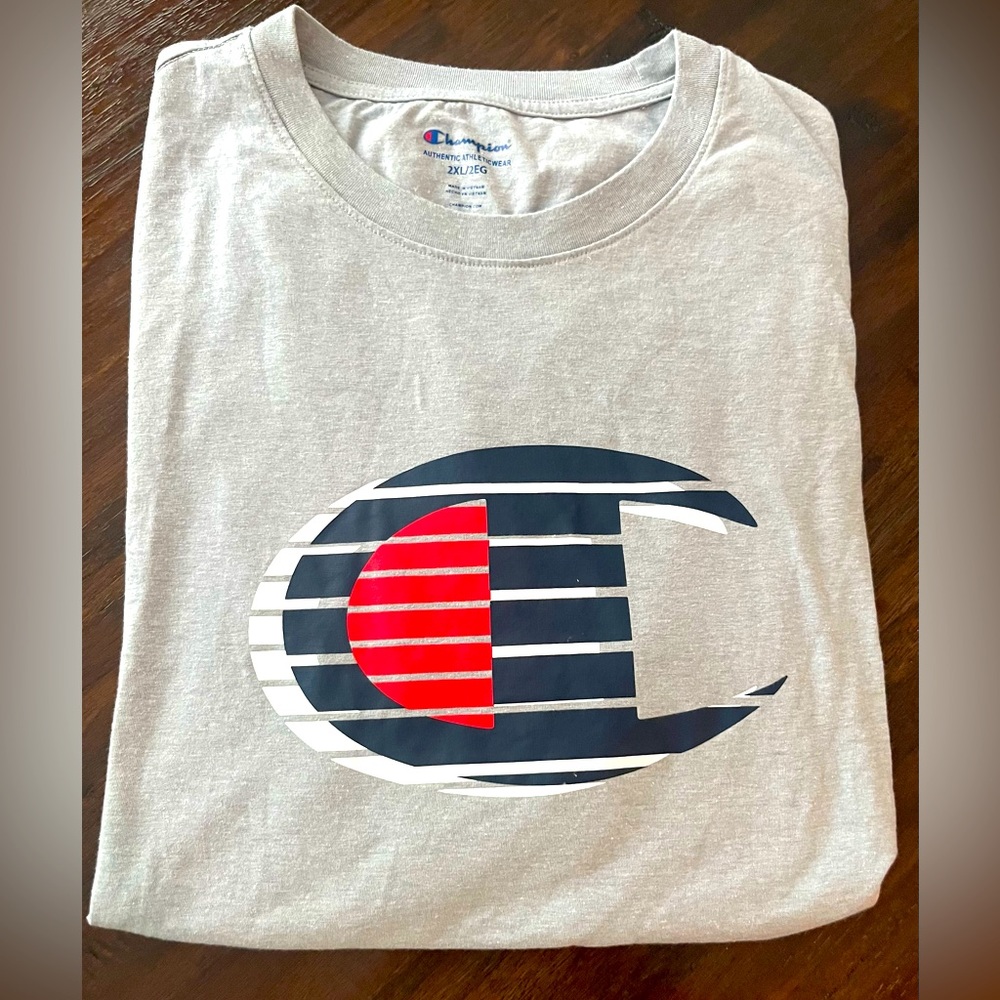 Like new  Size 2XL Champion T-shirt